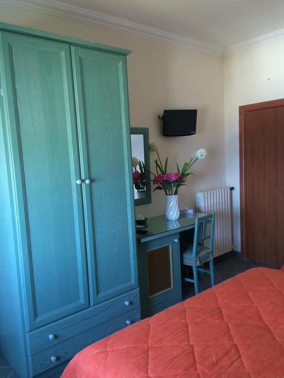 Hotel Da Giorgio Capri Habitación foto