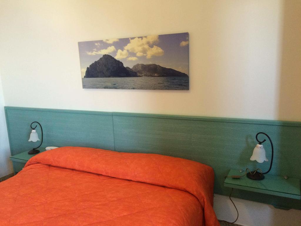 Hotel Da Giorgio Capri Habitación foto